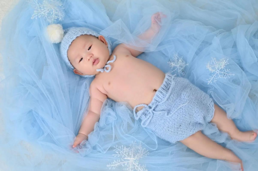 新余孕妇在家站着分娩
