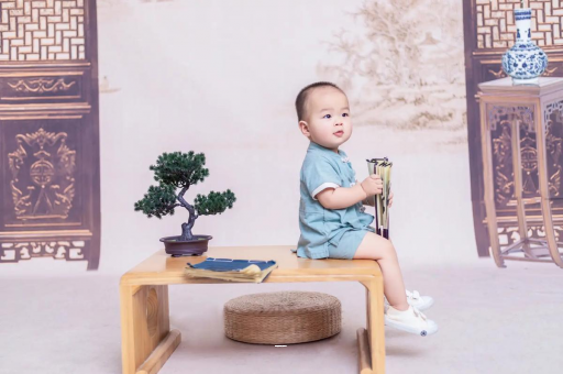 新余四个月宝宝可以坐着吗 新余四个月宝宝可以坐着吗